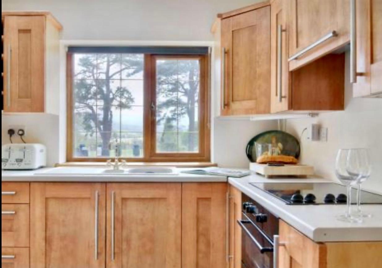 Mountain View Cottage, Hot Tub , Stunning Views Llanhamlach Eksteriør bilde