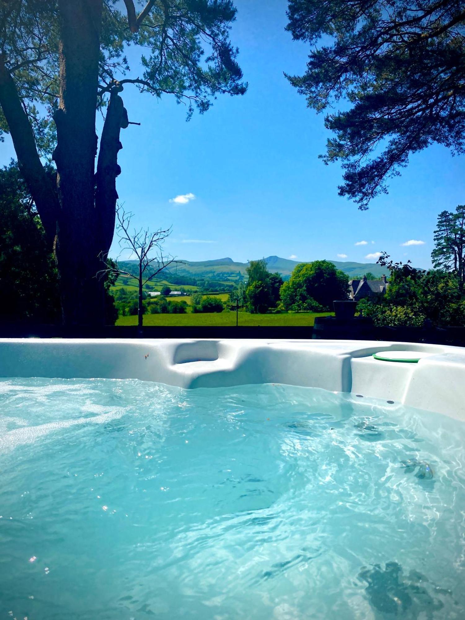 Mountain View Cottage, Hot Tub , Stunning Views Llanhamlach Eksteriør bilde